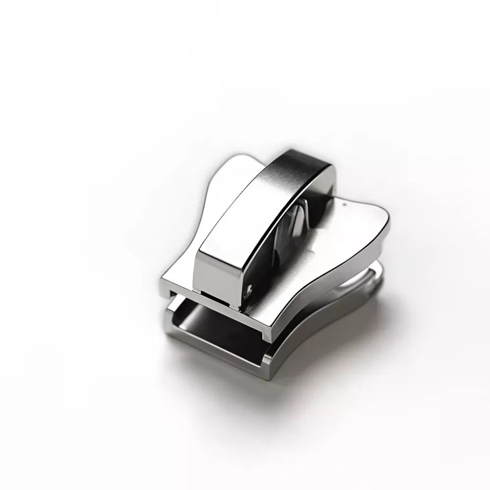 Automatikusan záródó csúszka műanyag cipzárhoz