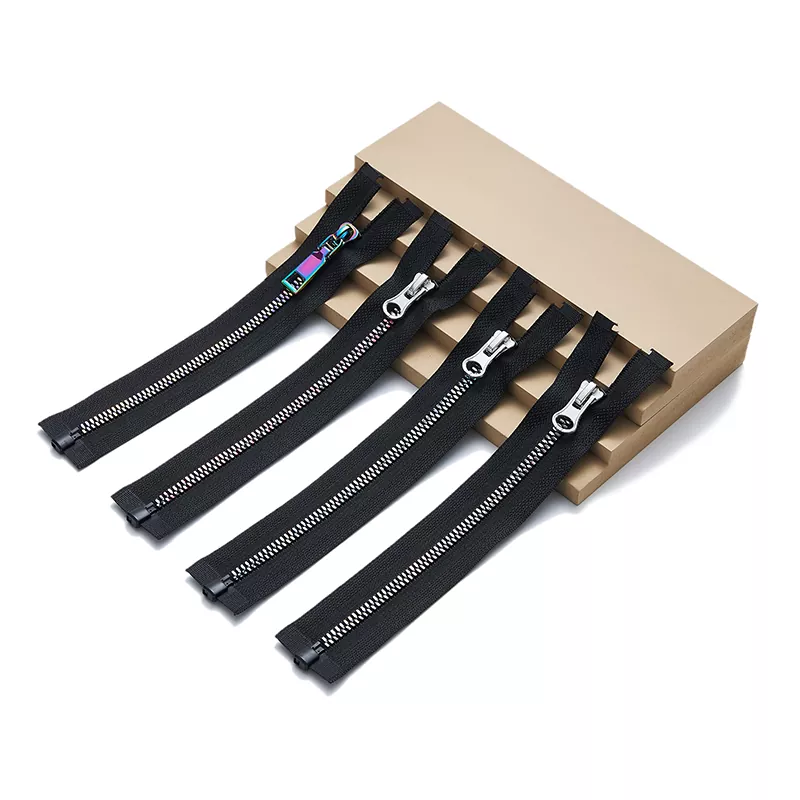 Műanyag bevonatú cipzár