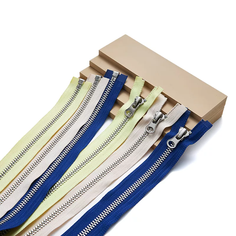 Újrahasznosított fém cipzár