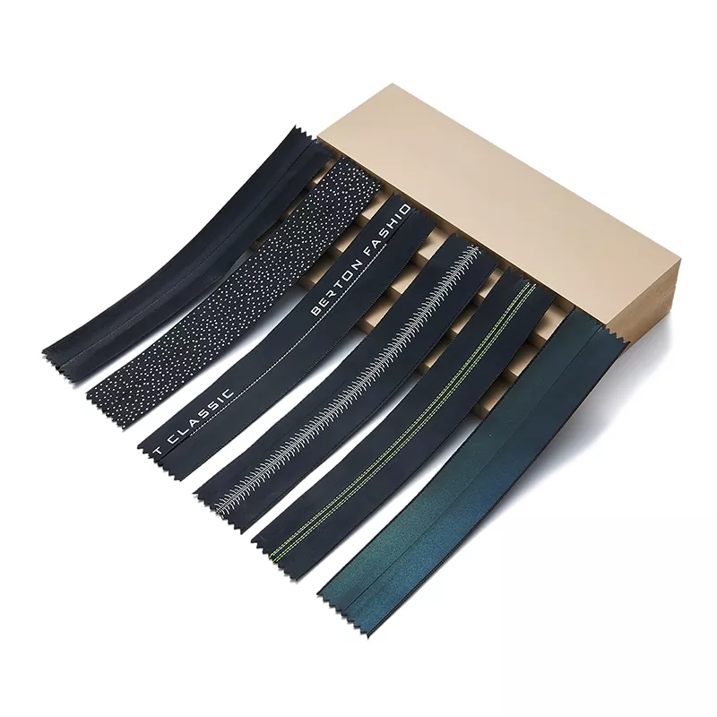 Vízálló műanyag cipzár